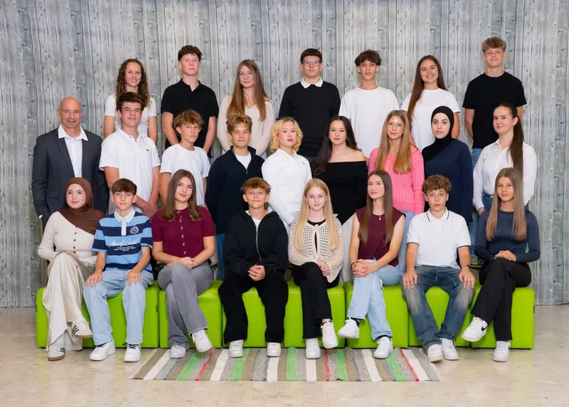 Klassenfoto der 1AM, Schuljahr 2025/26